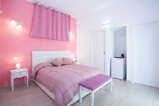 Affittacamere LE RONDINI - 1