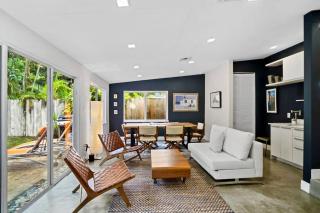 Fabulous Bungalow w/Outdoor Eden mins from Beach - Fort Lauderdale - 3