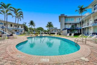 Vistamar Waterfront Beach Abode -Walk to the Beach - Fort Lauderdale - 6