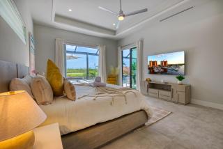 VILLA FOURTASTIC VIEW - 4 BEDS - 4,5 BATHS - 8 GUESTS - GULF ACCESS & POOL/SPA - BOAT - Cape Coral - 4