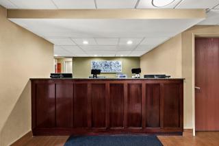 Sleep Inn & Suites near Joint Base Andrews-Washington Area - 5