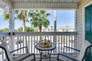 Walk to Golf Course and Beach Modern Destin Condo - Destin - 9