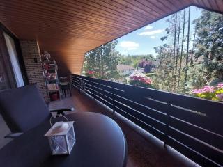 Große, helle Wohnung mit sonnigem Balkon - 3