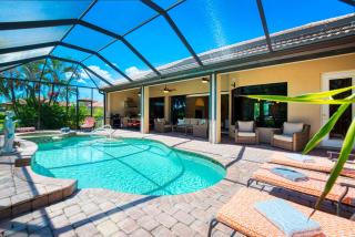 VILLA MIRACLE - 4 BEDS - 2 BATHS - 8 GUESTS - POOL/SPA - INCL. 10% OFF BOAT RENTAL - Cape Coral - 0