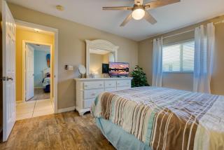 VILLA OLINDA - 3 BEDS - 2 BATHS - 6 GUESTS - GULF ACCESS & POOL - INCL. 10% OFF BOAT RENTAL - 1