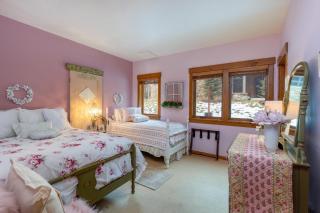 45 Thackwell Lane townhouse - 2