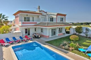 Villa Rosa by Villa Plus - Olhos de Água - 4