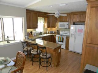 Venture Out 34 Gulf Loop 3bed 2bath With Golf Cart - Panama City Beach - 3