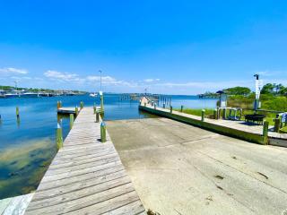 Venture Out 711 Sailfish Dr Great Covered Patio - 7