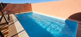 Homes of Spain, Apartamentos Paraiso Vera Playa, Ed Tahiti, Atico B de 2 dormitorios con piscina privada en solárium y barbacoa, pie de playa - Playas de Vera - 4
