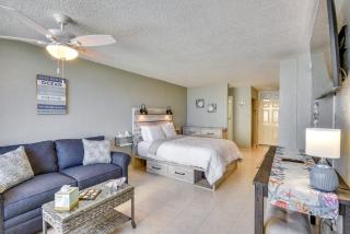 Breezy Daytona Beach Studio with Balcony and Views! - Daytona Beach - 4