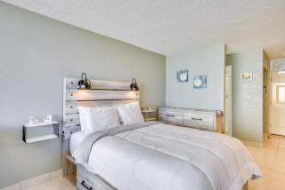 Breezy Daytona Beach Studio with Balcony and Views! - 3