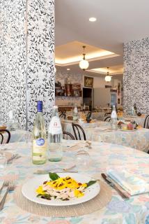 Hotel Centrale Miramare - Rimini - 1