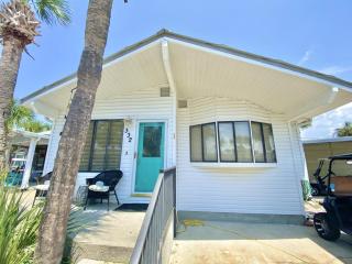 Venture Out 332 Lagoon Ln WITH 2 GOLF CARTS - Panama City Beach - 0