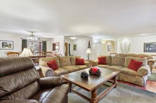 Lake Tahoe Home w/ Hot Tub, Game Room & Sauna! - 5