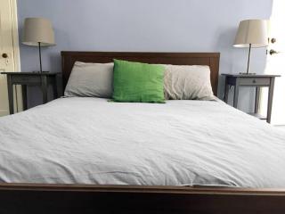Cozy Apt in Walkable Area Downtown with Parking - Cincinnati - 4