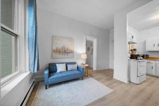 Cozy 1BR with Parking - Near UC, Zoo, Downtown - Cincinnati - 0