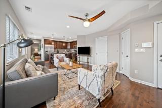 Classy 2BR Condo Near City Centre - OTR, UC, Zoo - Cincinnati - 7