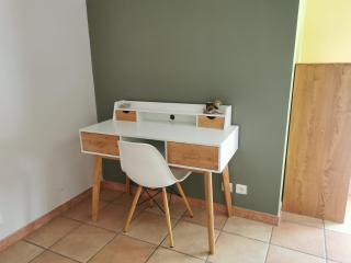 Chambre spacieuse avec bureau et balcon - Millas - 7