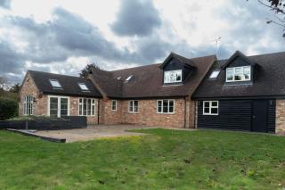 Superb 4BD Stay in Wyton and Houghton Village - Wyton - 6