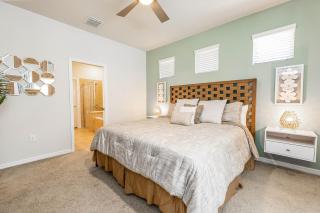 Luxury Single Family - Davenport - 3