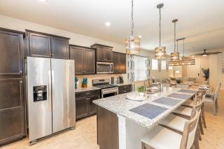 Luxury Single Family - Davenport - 2
