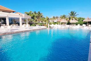 3 minutes from best beaches in Aruba! Luxury Tropical Townhouse at Gold Coast Aruba - 2