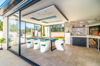 Villa Desiree by Villa Plus - Cukrići - 1
