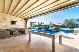 Villa Desiree by Villa Plus - Cukrići - 1