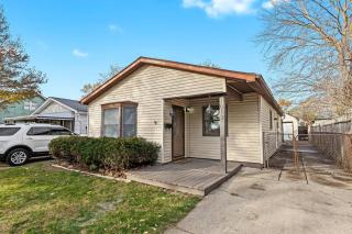 Cozy 3BR Home Friendly City of Hazel Park - Hazel Park - 9