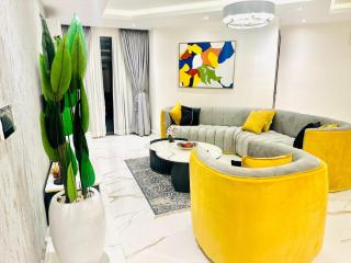 Luxury 2-Bed in Lekki Phase 1 - Pool, Gym & Stunning Views - Lekki - 8