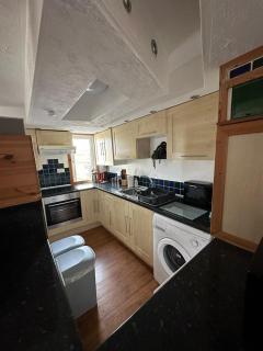 Self Catering Spacious open plan 3 bed apartment with sea views - 1