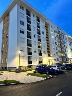 SunShine Apartman CityBlock - Banja Luka - 6