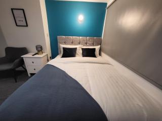 Premier Studios Nottingham - Tring Vale - Nottingham - 4