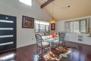 Cozy Pennsylvania Home with Pool Table and Pool Access - Effort - 1