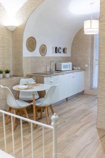 Macarth APT Modern Appartamento Napoli Centro - Naples - 4