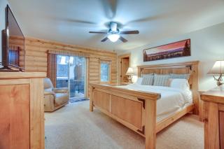 Family-Friendly McCall Cabin with Private Hot Tub! - McCall - 1