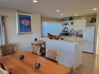 Matarangi Beachfront - Matarangi Holiday Home - Matarangi - 4