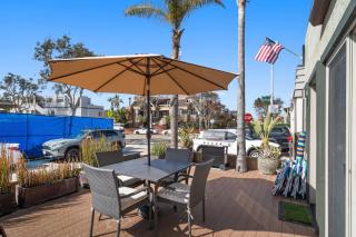 Stunning Beach Home - large patio, parking, ac & dog friendly! - San Diego - 5