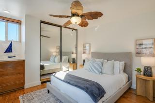 Stunning South Mission Beach Home - AC, Private Patio, Grill and Garage! - San Diego - 2