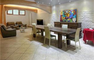 5 Bedroom Nice Home In Termoli - 9