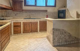 5 Bedroom Nice Home In Termoli - 5