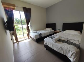 Mass Hotel - Kampong Kerayong - 1