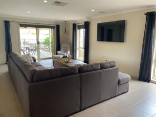 Woodlands Waterside Retreat - Yarrawonga - 3