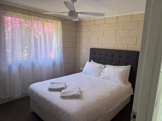 Harbour View 49 Urch Street Unit 1 - 4