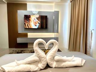 Airport NAIA Terminal 3 Insane Interior - 5