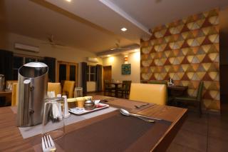 Classic Boutique Hotel & Luxury Service Apartments - Visakhapatnam - 7