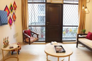 Luxurious Jacuzzi Hot Tub 1BHK Suite with Spa Tub 11 - 3