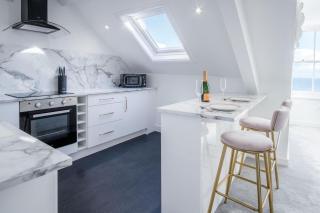 The Penthouse - Luxury 1 Bed - Panorama - Tenby - 5