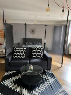 Mandi Mandi al centro - 2